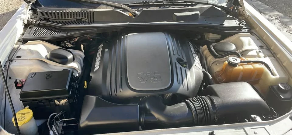 2009 Dodge Challenger 3rd Gen - Image 7 of 13