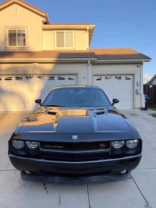 2009 Dodge Challenger 3rd Gen - Image 2 of 12