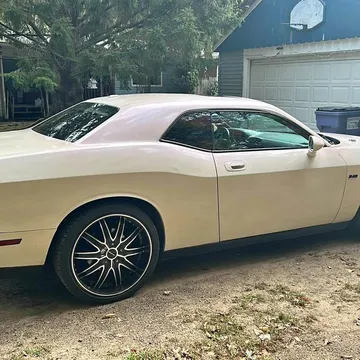 2009 Dodge Challenger R/T Coupe