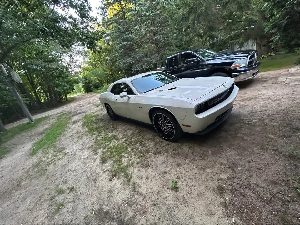 2009 Dodge Challenger 3rd Gen - Image 7 of 9