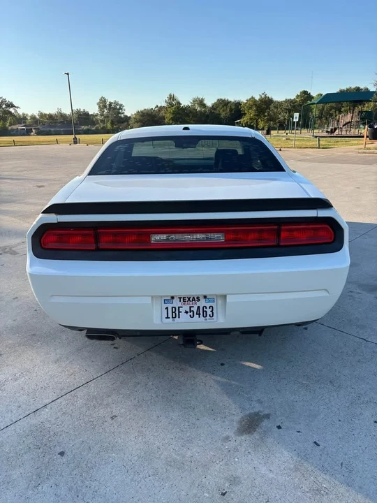 2009 Dodge Challenger 3rd Gen - Image 6 of 16