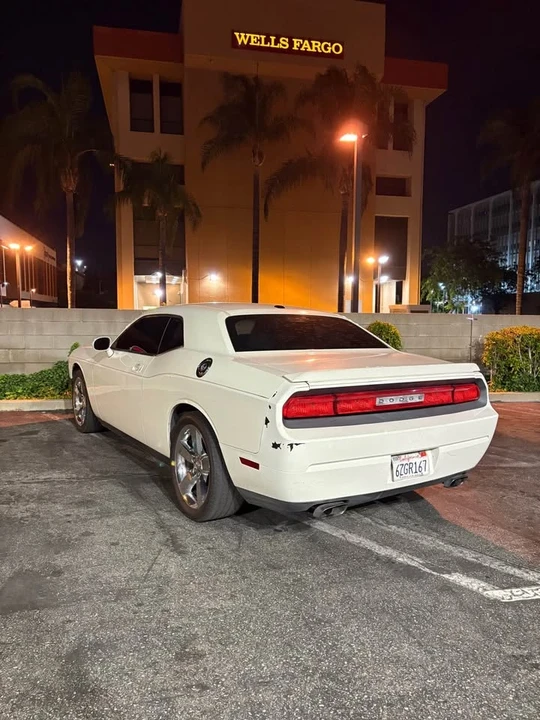 2009 Dodge Challenger 3rd Gen - Image 6 of 13