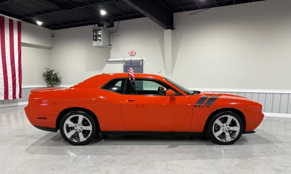 2009 Dodge Challenger 3rd Gen - Image 4 of 12