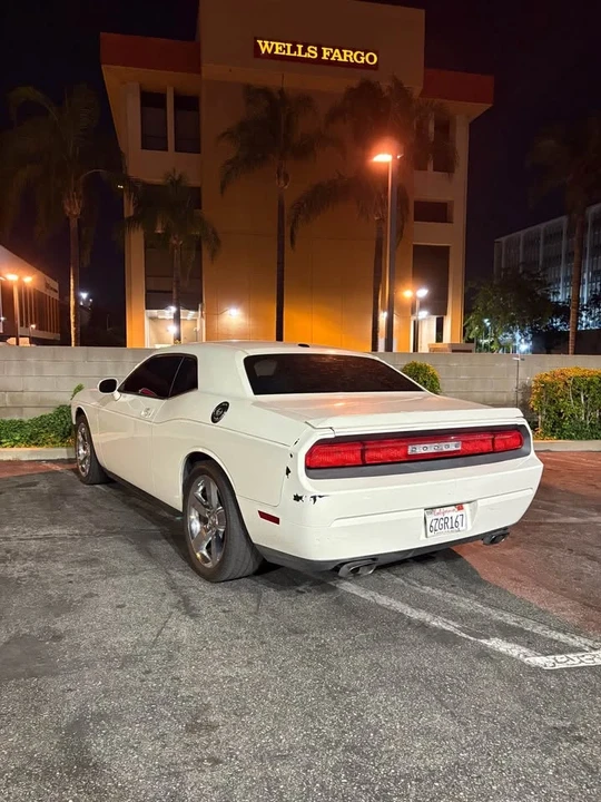2009 Dodge Challenger 3rd Gen - Image 5 of 13