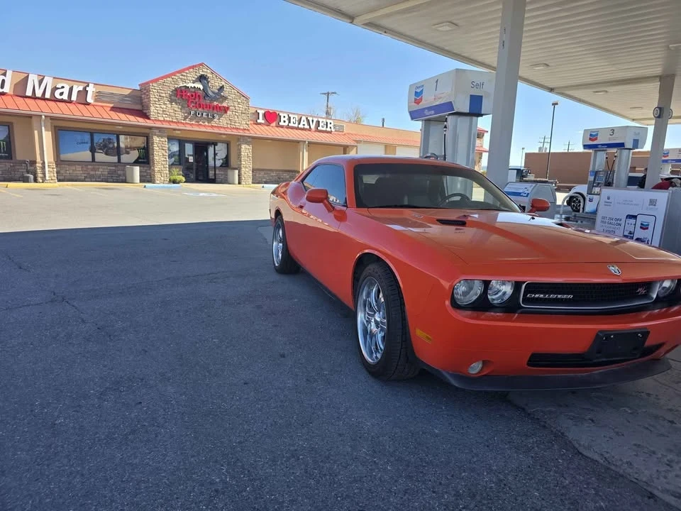 2009 Dodge Challenger 3rd Gen - Image 2 of 3