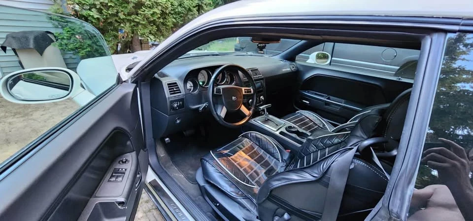 2009 Dodge Challenger 3rd Gen - Image 8 of 9