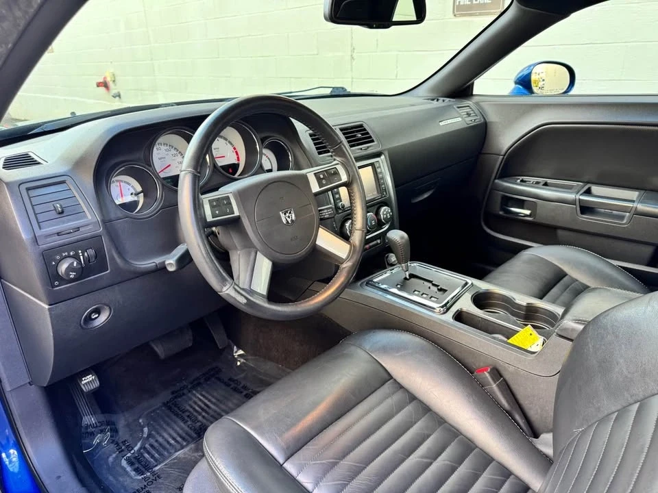 2009 Dodge Challenger 3rd Gen - Image 10 of 20