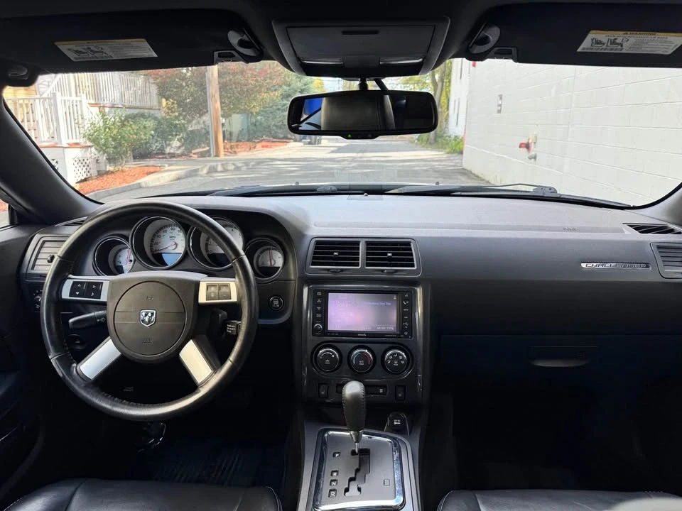 2009 Dodge Challenger 3rd Gen - Image 15 of 20