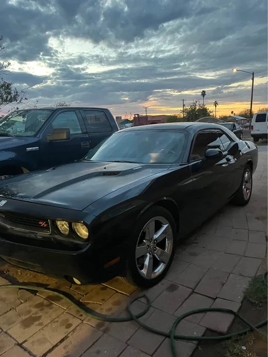 2009 Dodge Challenger 3rd Gen - Image 2 of 5