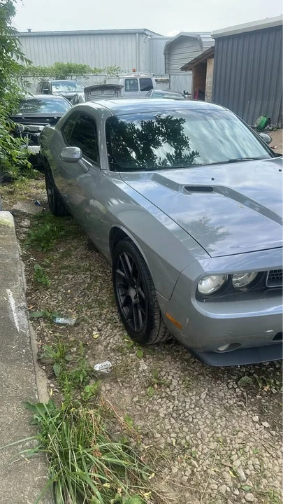 2009 Dodge Challenger 3rd Gen - Image 8 of 12
