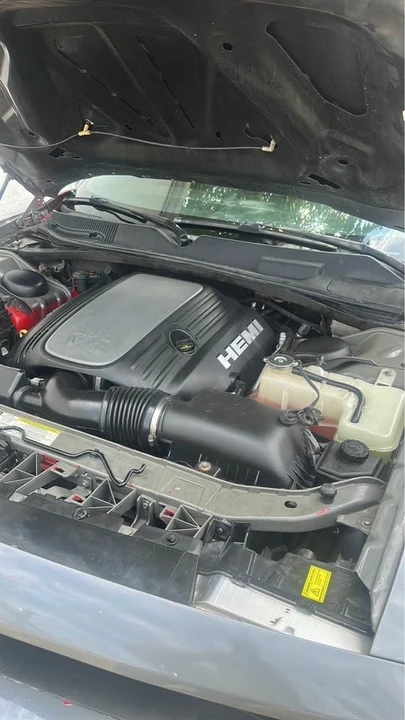 2009 Dodge Challenger 3rd Gen - Image 5 of 12