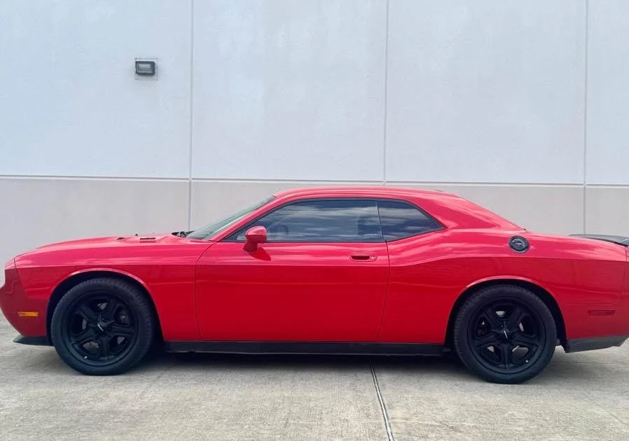 2009 Dodge Challenger 3rd Gen - Image 2 of 20