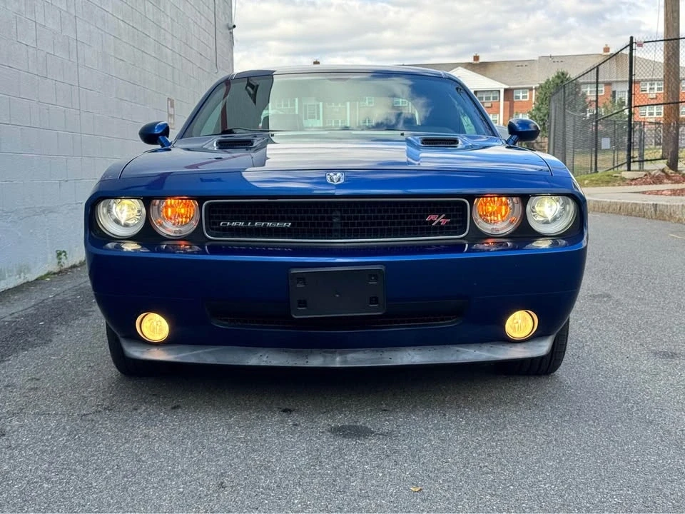 2009 Dodge Challenger 3rd Gen - Image 2 of 20