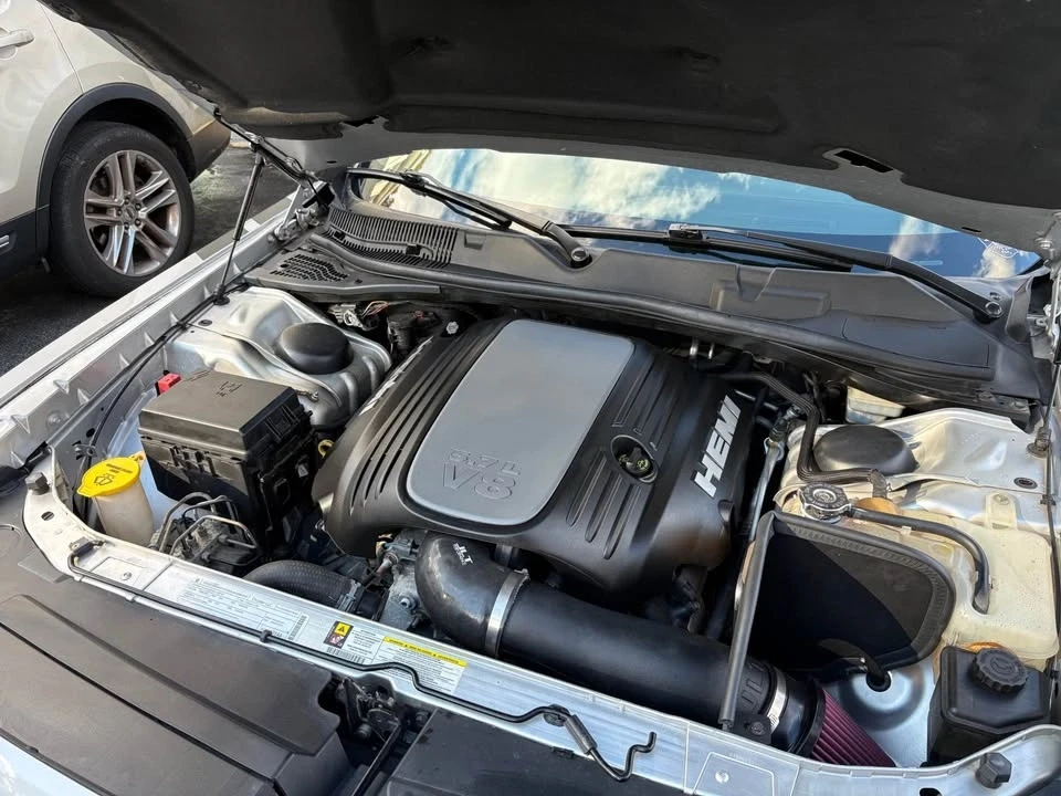2009 Dodge Challenger 3rd Gen - Image 5 of 7