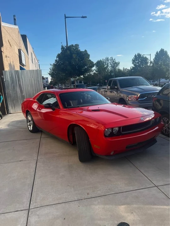 2009 Dodge Challenger 3rd Gen - Image 4 of 14