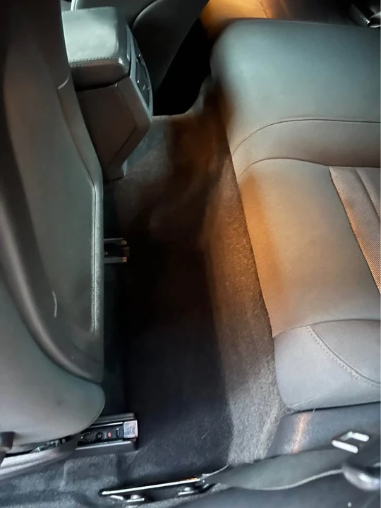 2009 Dodge Challenger 3rd Gen - Image 13 of 14