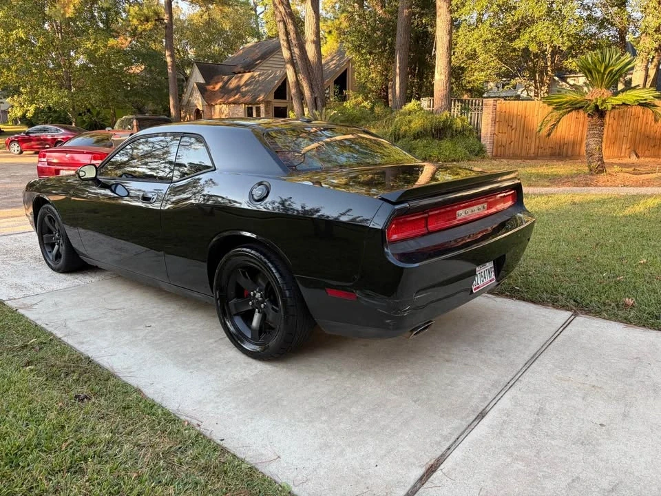 2009 Dodge Challenger 3rd Gen - Image 2 of 14