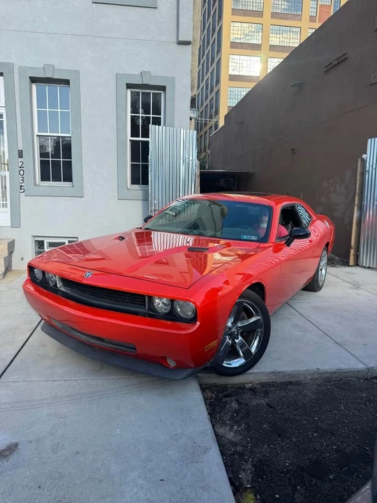 2009 Dodge Challenger 3rd Gen - Image 3 of 14