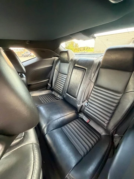 2009 Dodge Challenger 3rd Gen - Image 10 of 15