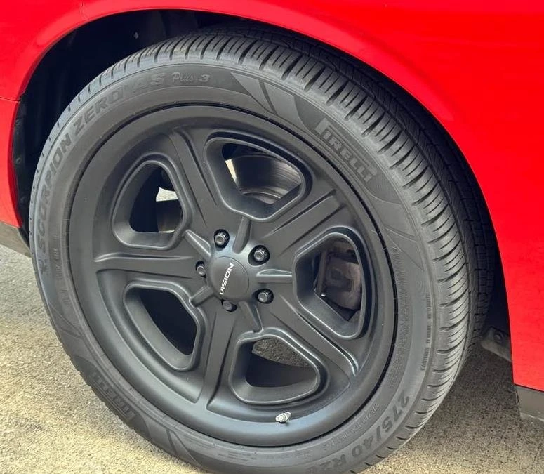 2009 Dodge Challenger 3rd Gen - Image 19 of 20