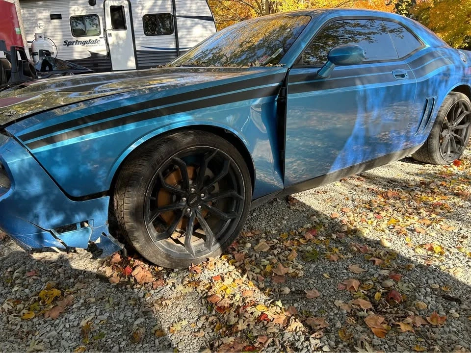 2009 Dodge Challenger 3rd Gen - Image 16 of 17