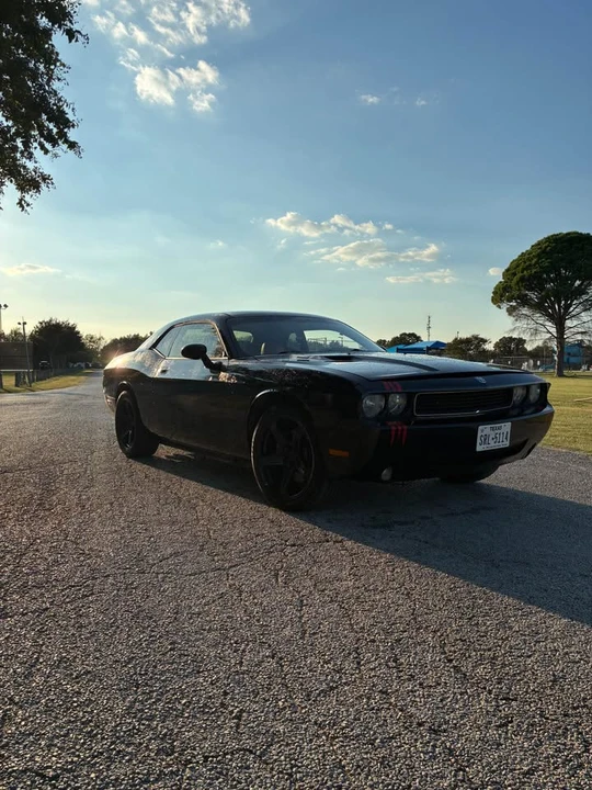2009 Dodge Challenger 3rd Gen - Image 3 of 7