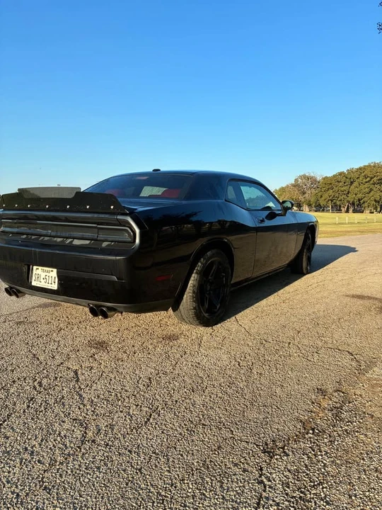 2009 Dodge Challenger 3rd Gen - Image 2 of 7