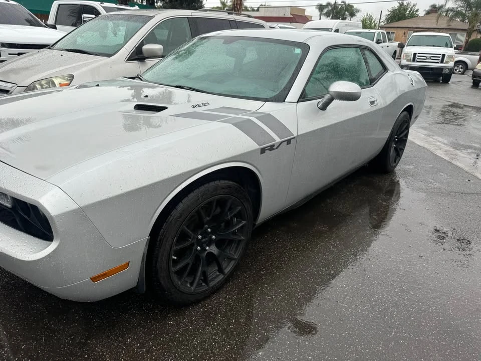 2009 Dodge Challenger 3rd Gen - Image 2 of 6