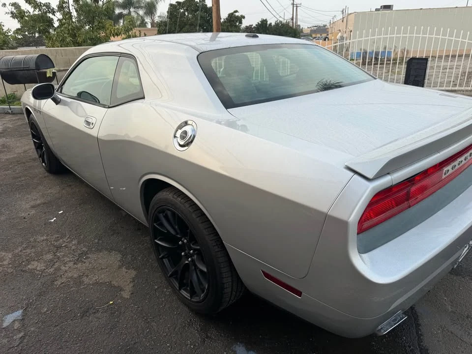 2009 Dodge Challenger 3rd Gen - Image 4 of 9