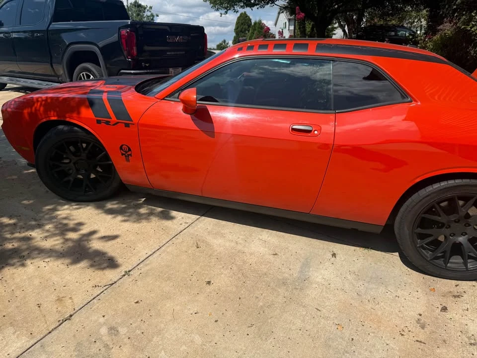 2009 Dodge Challenger 3rd Gen - Image 3 of 10