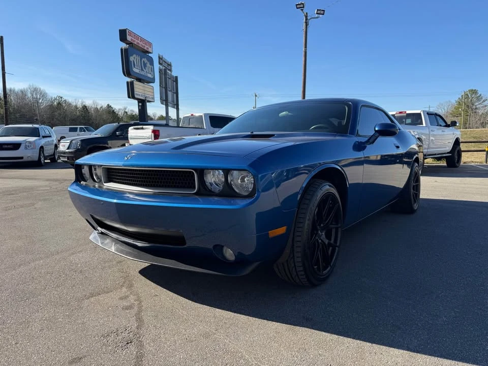 2009 Dodge Challenger 3rd Gen - Image 2 of 19
