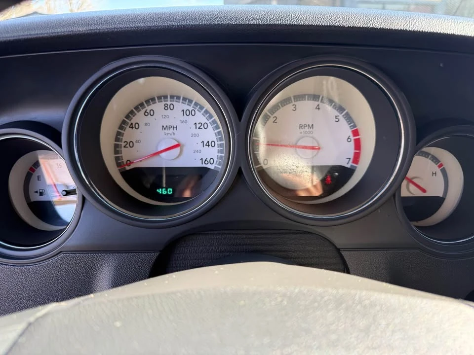 2009 Dodge Challenger 3rd Gen - Image 14 of 19