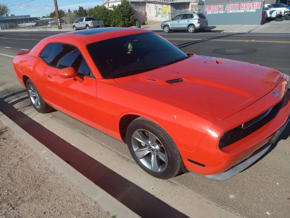 2009 Dodge Challenger 3rd Gen - Image 2 of 5