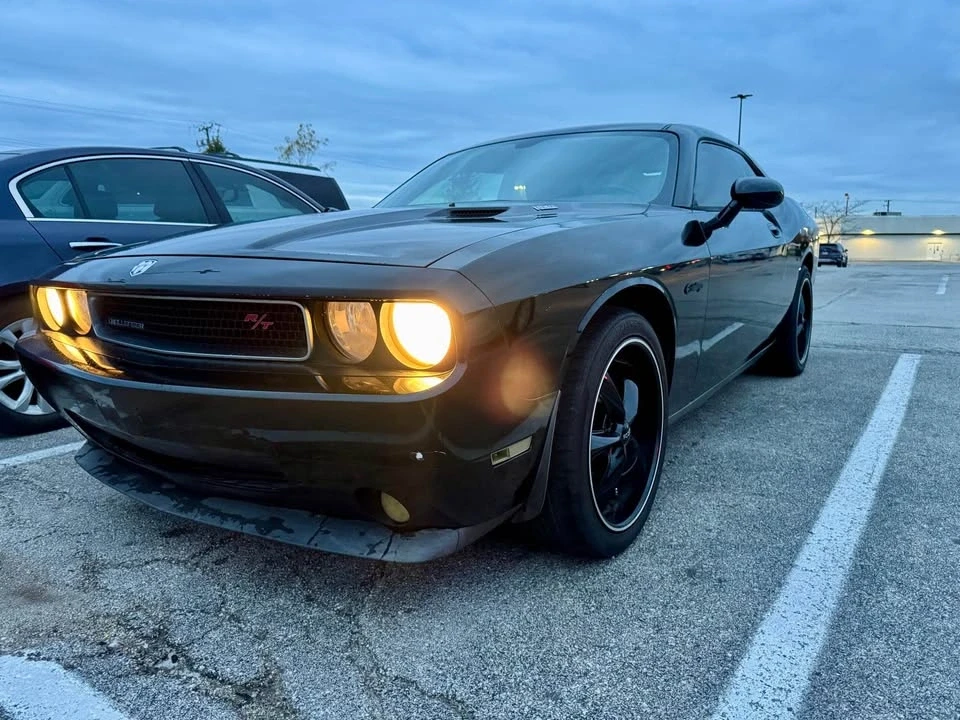 2009 Dodge Challenger 3rd Gen - Image 2 of 18