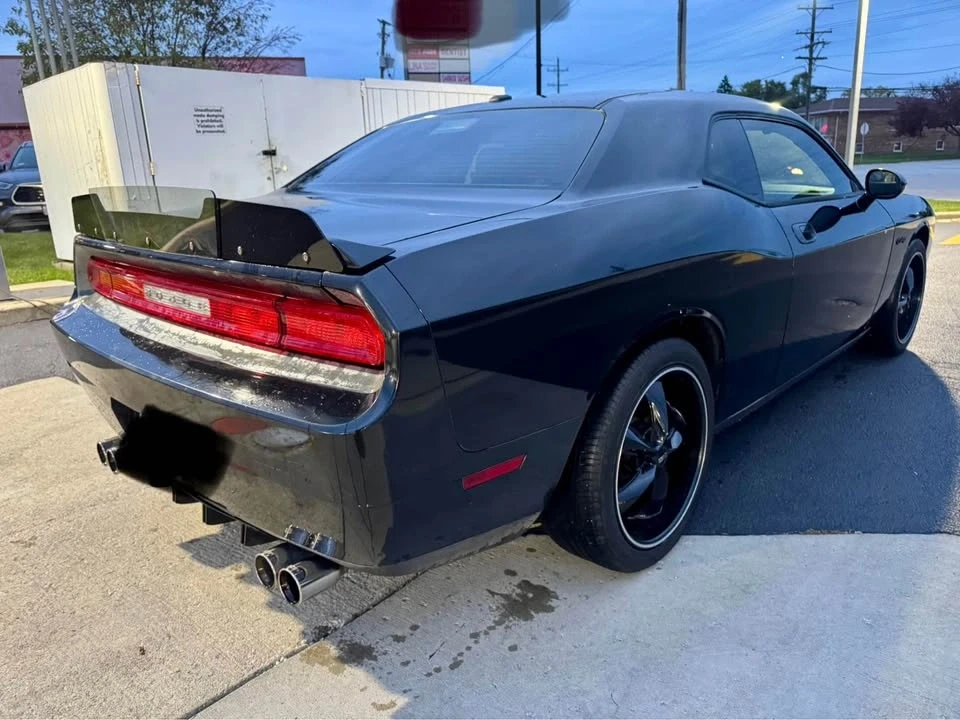 2009 Dodge Challenger 3rd Gen - Image 9 of 18