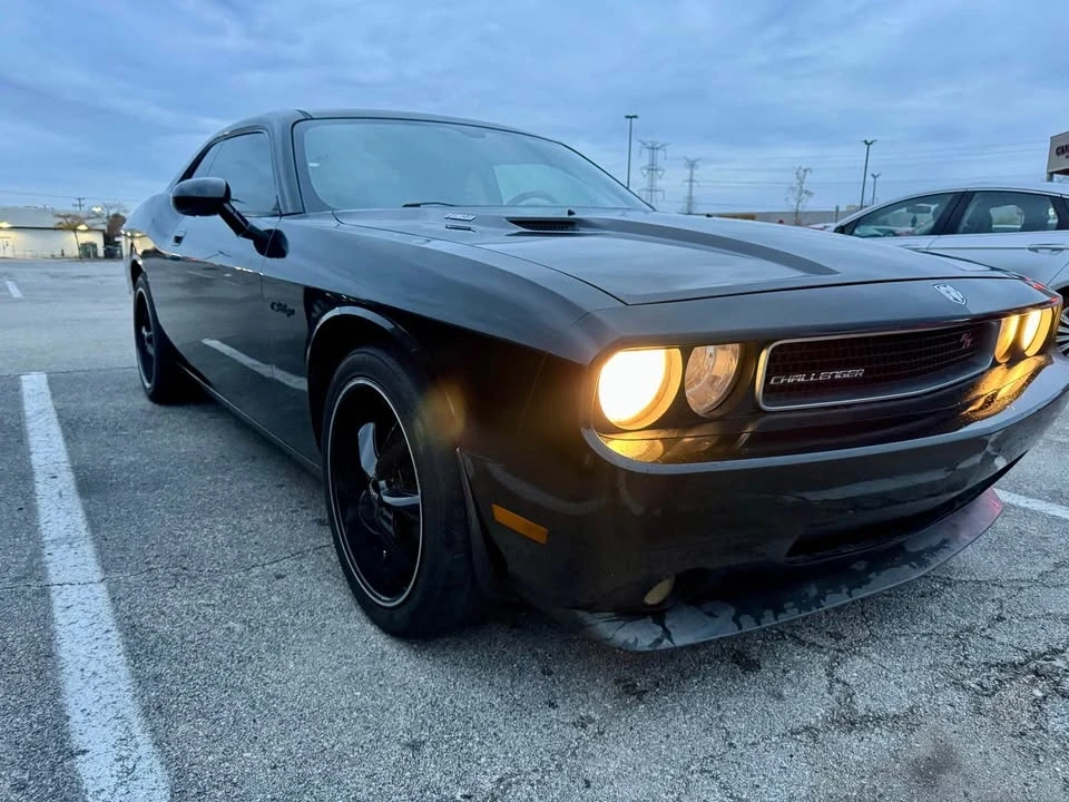 2009 Dodge Challenger 3rd Gen - Image 4 of 18