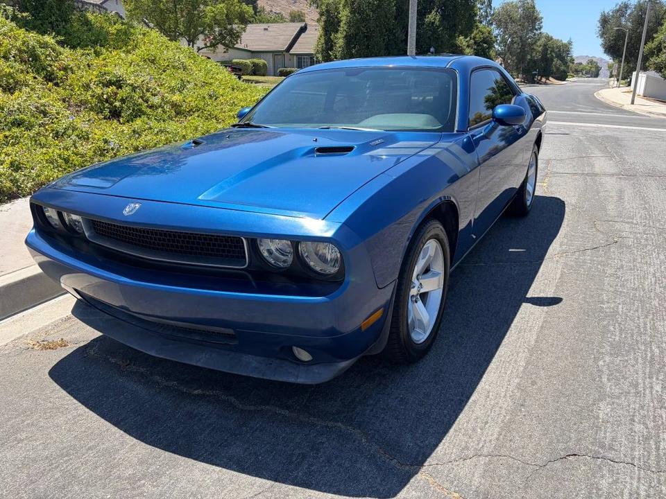 2009 Dodge Challenger 3rd Gen - Image 2 of 14