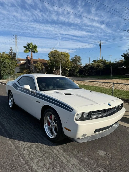 2009 Dodge Challenger 3rd Gen - Image 2 of 14