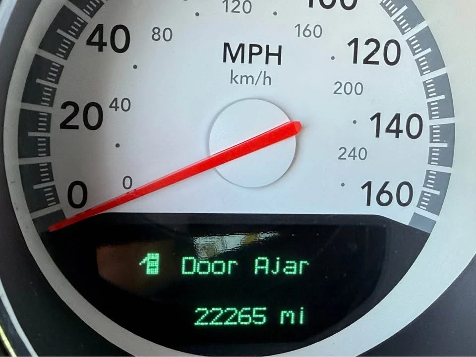 2009 Dodge Challenger 3rd Gen - Image 6 of 13