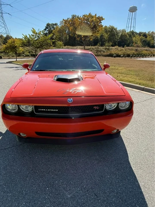2009 Dodge Challenger 3rd Gen - Image 4 of 13