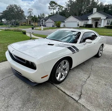 2009 Dodge Challenger R/T Plus Coupe