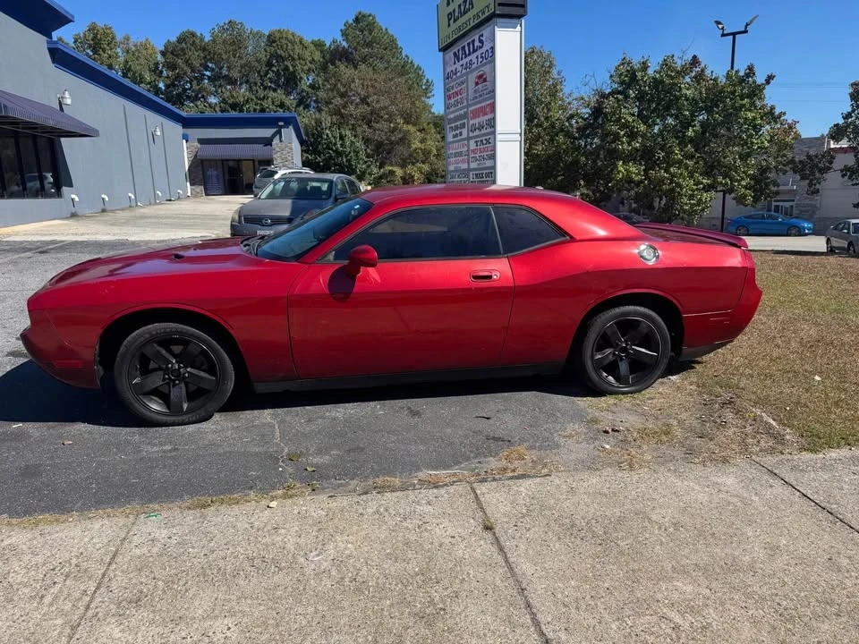 2009 Dodge Challenger 3rd Gen - Image 2 of 9