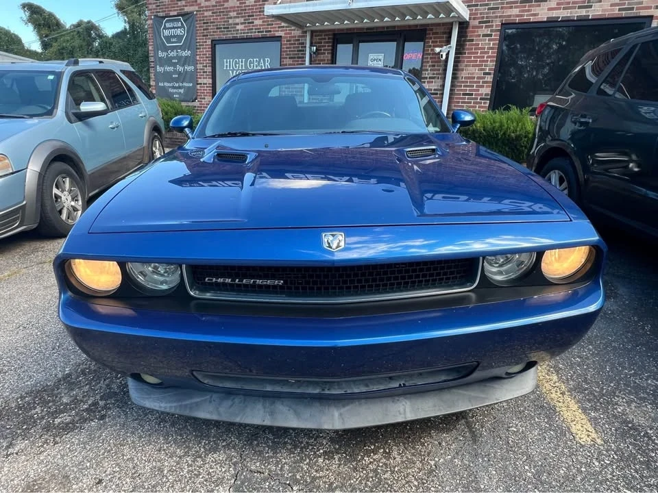 2009 Dodge Challenger 3rd Gen - Image 2 of 16