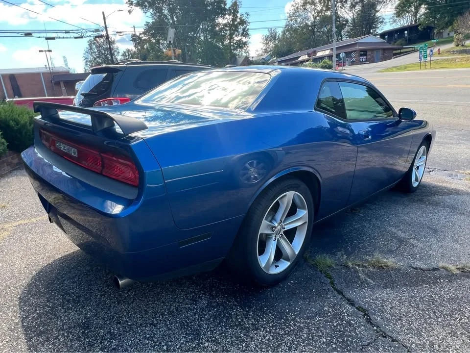 2009 Dodge Challenger 3rd Gen - Image 4 of 16