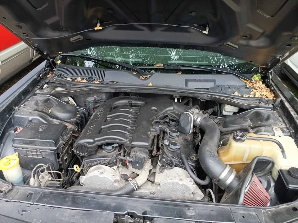 2009 Dodge Challenger 3rd Gen - Image 11 of 13