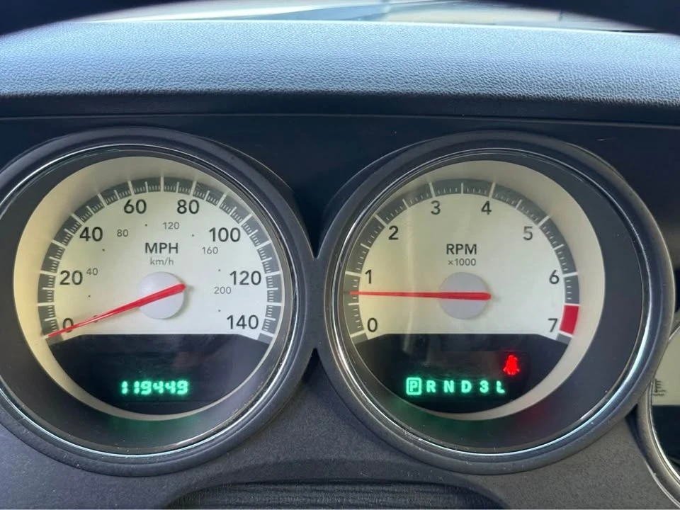 2009 Dodge Challenger 3rd Gen - Image 13 of 14