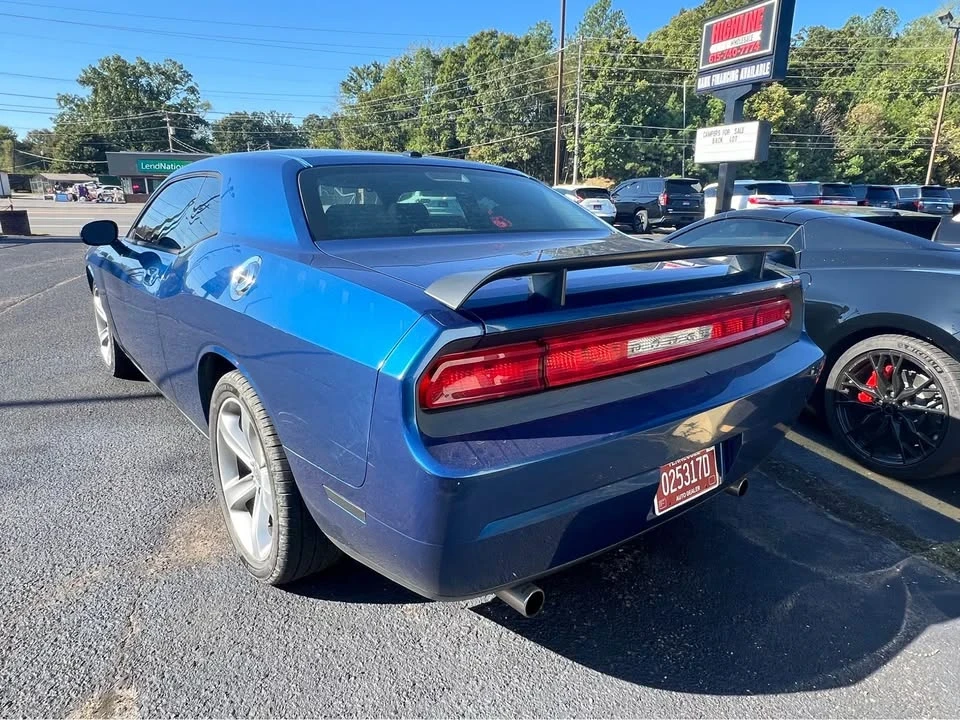 2009 Dodge Challenger 3rd Gen - Image 8 of 16