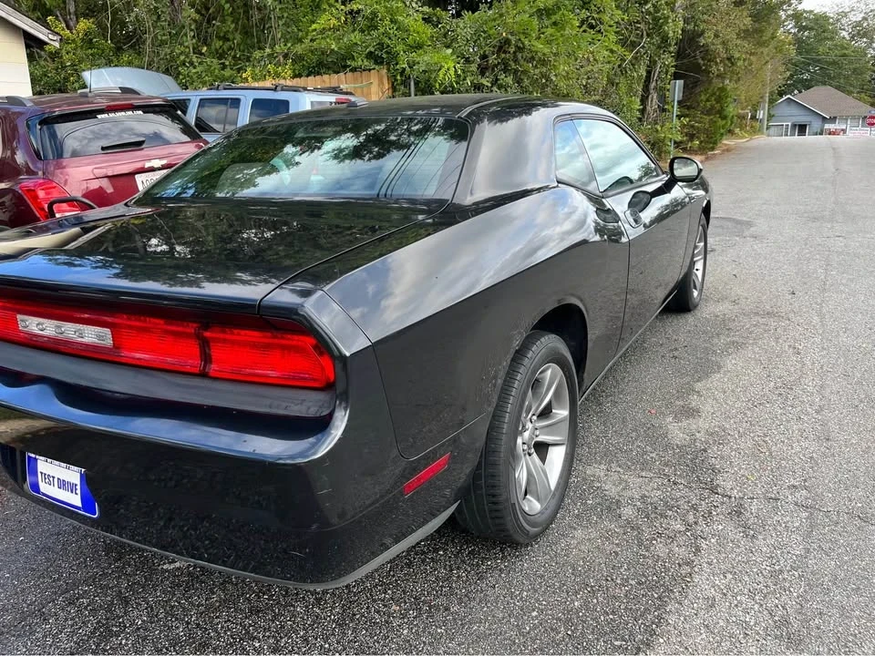 2009 Dodge Challenger 3rd Gen - Image 8 of 12