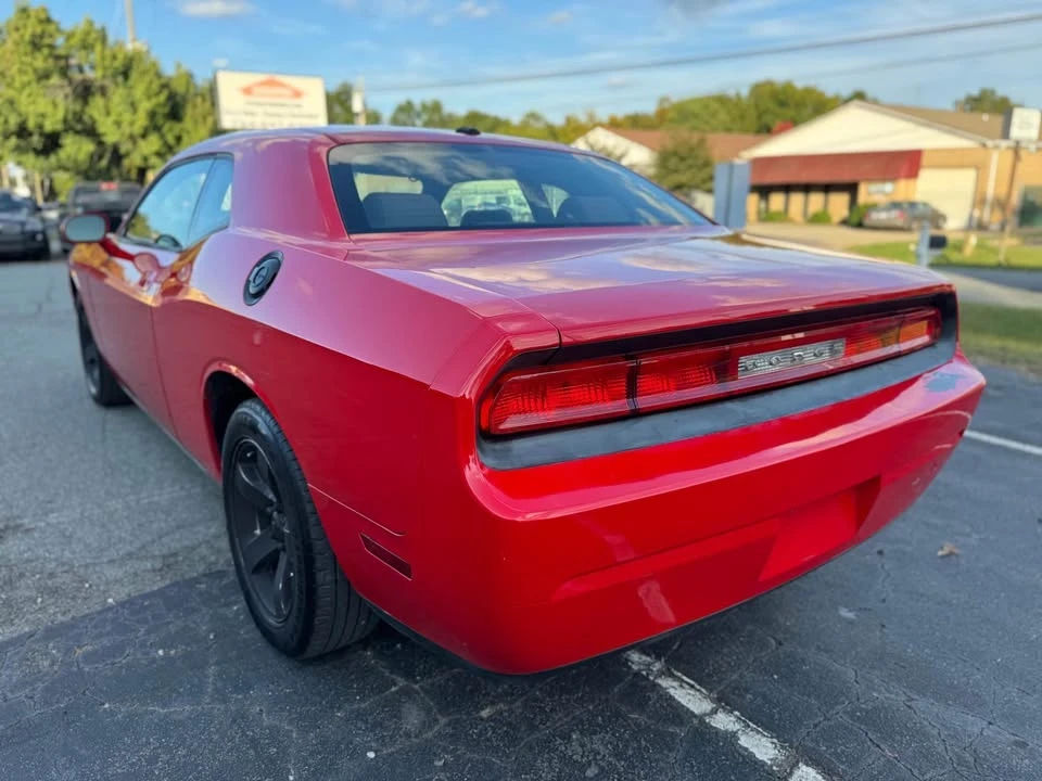 2009 Dodge Challenger 3rd Gen - Image 3 of 12
