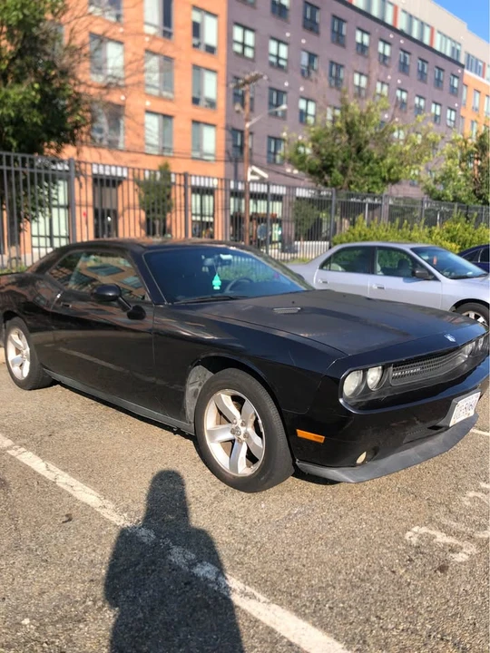 2009 Dodge Challenger 3rd Gen - Image 2 of 7